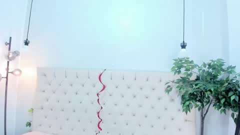 Victoria online show from 02/23/26, 07:11