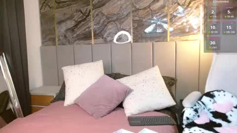 Victoria Collins online show from 03/06/25, 08:05