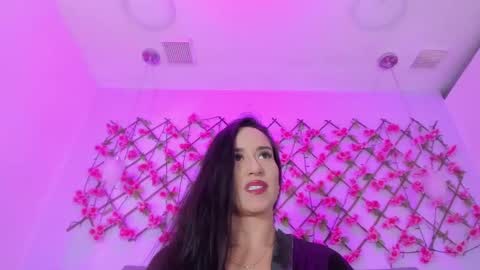 Snapshot of victoria_cooper3 chatting on 03/01/25, 01:40 valentina online show from 03/01/25, 01:40