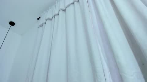 Snapshot of victoria_cooper3 chatting on 09/29/25, 11:37 valentina online show from 09/29/25, 11:37