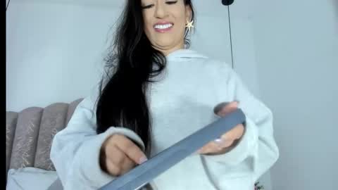 Snapshot of victoria_cooper3 chatting on 10/05/25, 11:41 valentina online show from 10/05/25, 11:41