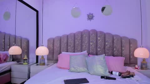 Snapshot of victoria_cooper3 chatting on 02/02/26, 12:15 valentina online show from 02/02/26, 12:15