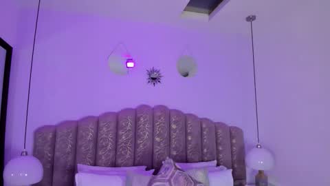 Snapshot of victoria_cooper3 chatting on 02/09/26, 12:20 valentina online show from 02/09/26, 12:20