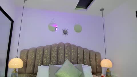 Snapshot of victoria_cooper3 chatting on 02/22/26, 12:15 valentina online show from 02/22/26, 12:15