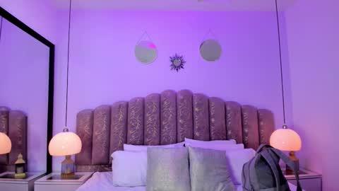 Snapshot of victoria_cooper3 chatting on 02/25/26, 12:26 valentina online show from 02/25/26, 12:26