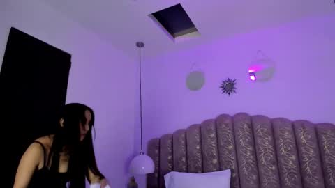 Snapshot of victoria_cooper3 chatting on 02/28/26, 12:06 valentina online show from 02/28/26, 12:06