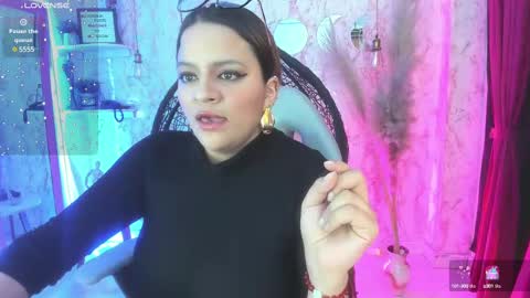 victoria_floyd1 online show from 02/05/25, 10:01