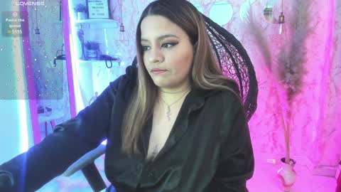 victoria_floyd1 online show from 02/07/25, 08:20