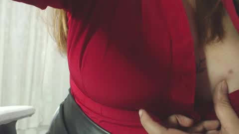 victoria_floyd1 online show from 02/11/25, 02:25