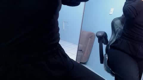 Victoria online show from 11/06/25, 12:50