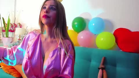 Victoria  online show from 02/14/25, 07:54