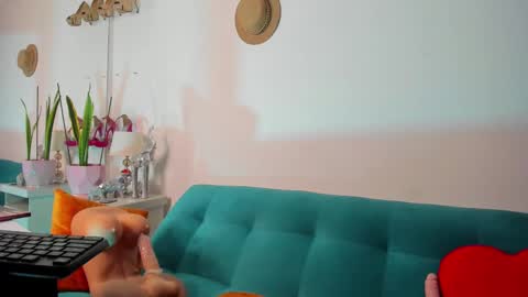 Victoria  online show from 02/16/25, 05:37