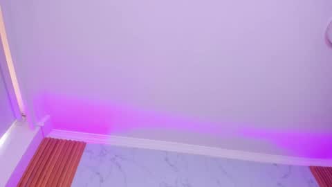  Victoria Lozano  online show from 12/11/24, 03:15