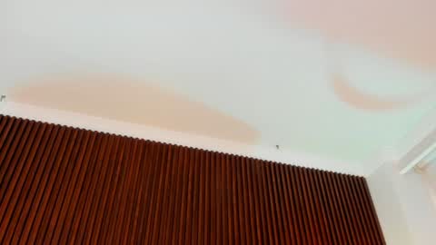  Victoria Lozano  online show from 01/27/25, 03:39