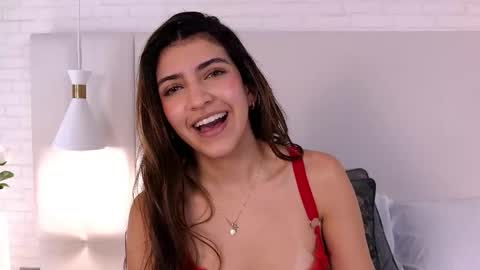  Victoria Lozano  online show from 12/22/25, 02:25