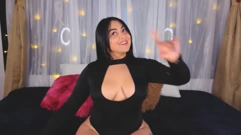 Victoria  online show from 11/20/25, 12:22