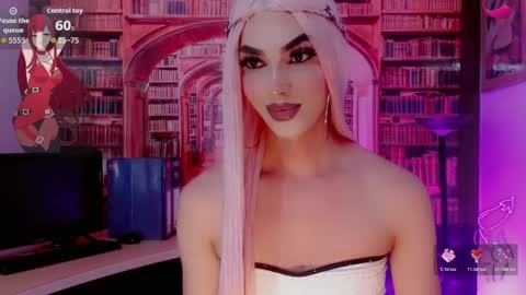 Snapshot of victoria_kastelo chatting on 05/18/26, 01:13 Victoria online show from 05/18/26, 01:13