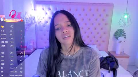 Snapshot of victoria_kitt chatting on 11/04/25, 07:13 victoria_kitt online show from 11/04/25, 07:13