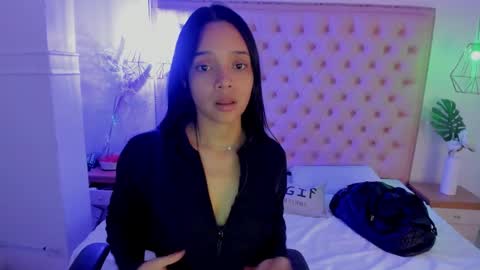 Snapshot of victoria_kitt chatting on 11/06/25, 07:04 victoria_kitt online show from 11/06/25, 07:04