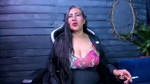 Snapshot of victoria_kyler chatting on 06/15/26, 01:08 VICK online show from 06/15/26, 01:08