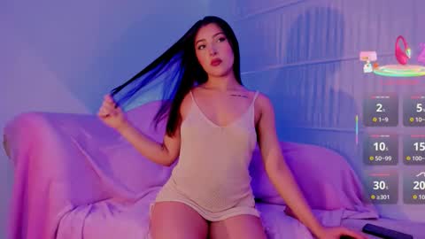 Snapshot of victoria_laurent chatting on 09/14/25, 07:57 Victoria Laurent online show from 09/14/25, 07:57