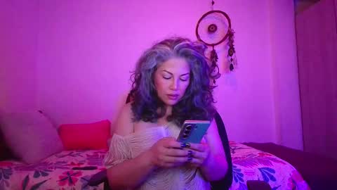 Victoria Lover online show from 12/19/25, 03:35