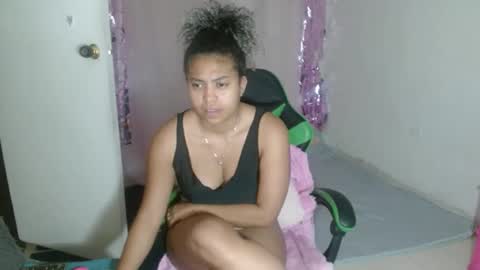 VICKY online show from 12/14/25, 02:33