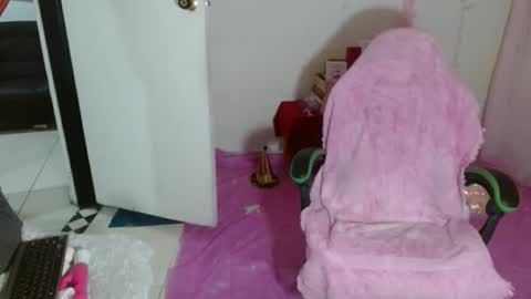 VICKY online show from 02/21/26, 10:33