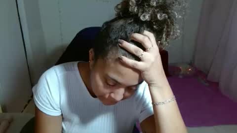 VICKY online show from 03/25/26, 05:30