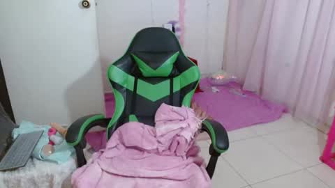 VICKY online show from 04/19/26, 10:23