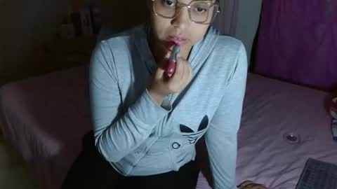 VICKY online show from 05/16/26, 12:29