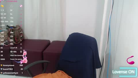 Snapshot of victoria_milf06 chatting on 02/11/25, 10:48 victoria online show from 02/11/25, 10:48