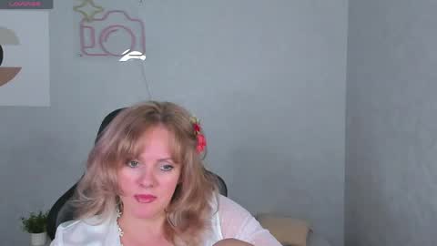 Victoria My schedule for the week 2 GMT 3am-9am TuWeThFrSa online show from 04/21/26, 02:51