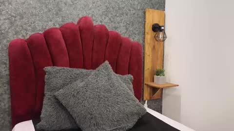 Vicky  online show from 10/21/25, 07:14