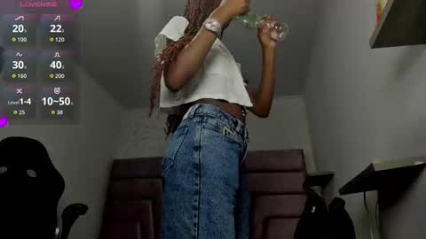 Vicky  online show from 11/27/25, 07:16