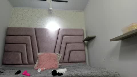 Vicky  online show from 01/07/26, 08:00