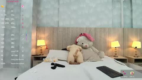 victoria_pachon online show from 04/18/26, 07:07