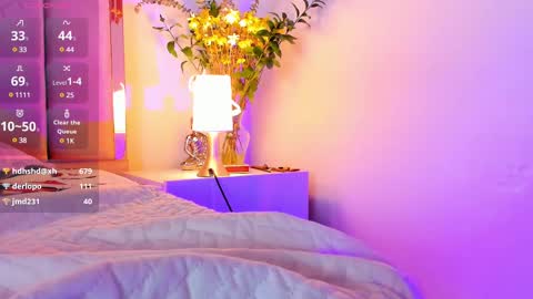 Snapshot of victoria_rash chatting on 02/12/25, 11:20 VICTORIA online show from 02/12/25, 11:20