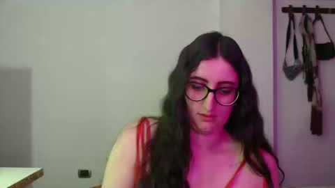 Victoria online show from 03/06/26, 09:00