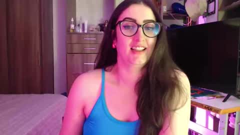 Victoria online show from 04/24/26, 09:17