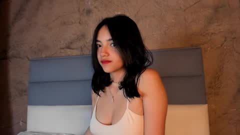 victoriaa2_doll online show from 01/19/26, 12:09