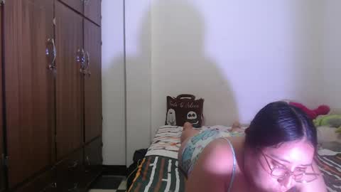 Victoria Silva online show from 05/22/26, 08:53