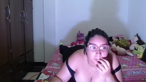 Victoria Silva online show from 06/11/26, 02:11
