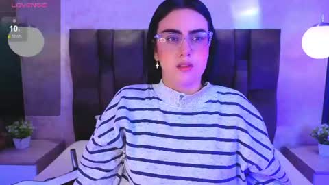 Snapshot of victoriaandrade chatting on 06/13/26, 11:52 Victoria Andrade online show from 06/13/26, 11:52