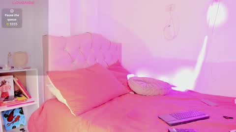 Victoria online show from 12/02/25, 11:26