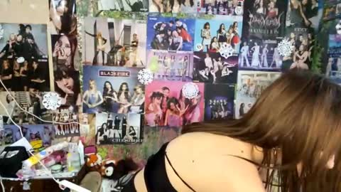 Lana online show from 04/23/26, 12:29