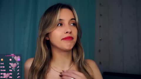 Snapshot of victoriadreamtt chatting on 10/21/25, 07:36 Anasteisha Day Helen Night online show from 10/21/25, 07:36