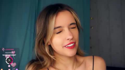 Snapshot of victoriadreamtt chatting on 10/24/25, 07:54 Anasteisha Day Helen Night online show from 10/24/25, 07:54