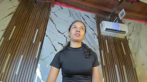 Victoria  online show from 12/20/25, 08:05