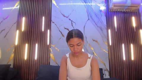 Victoria  online show from 05/17/26, 12:56
